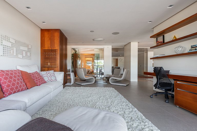 Rio432 – Sophisticated Oceanfront in Ipanema