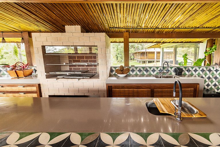 Bah179 - Villa intégrée à la forêt et vue mer