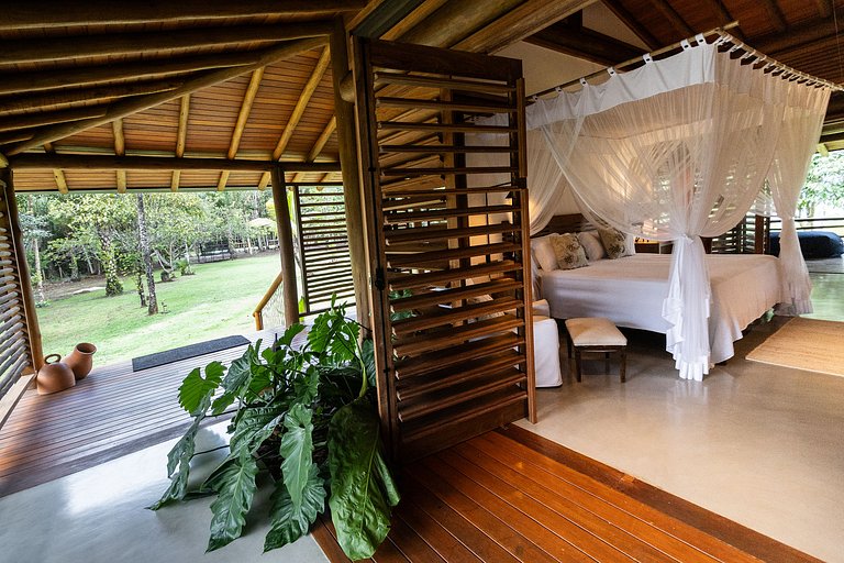 Bah179 - Villa integrada al bosque y vista al mar.