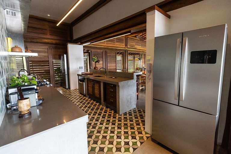 Bah179 - Villa integrada al bosque y vista al mar.