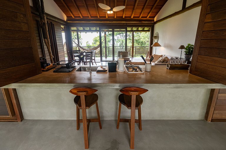 Bah179 - Villa integrada al bosque y vista al mar.