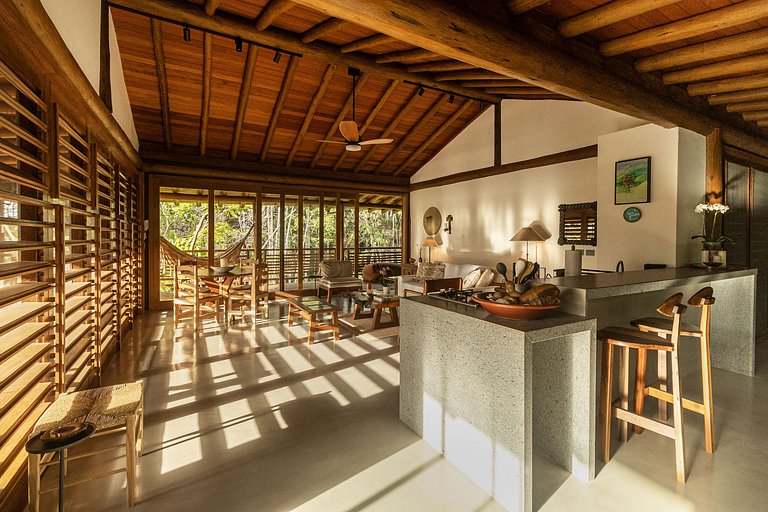 Bah179 - Villa integrada al bosque y vista al mar.