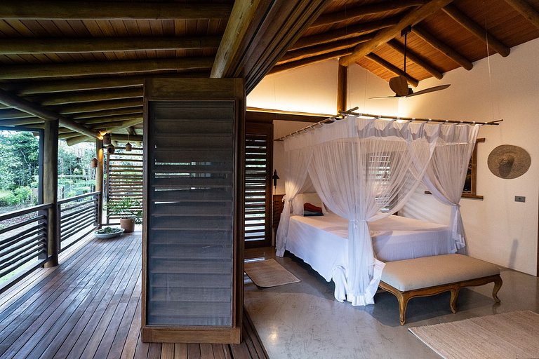 Bah179 - Villa integrada al bosque y vista al mar.