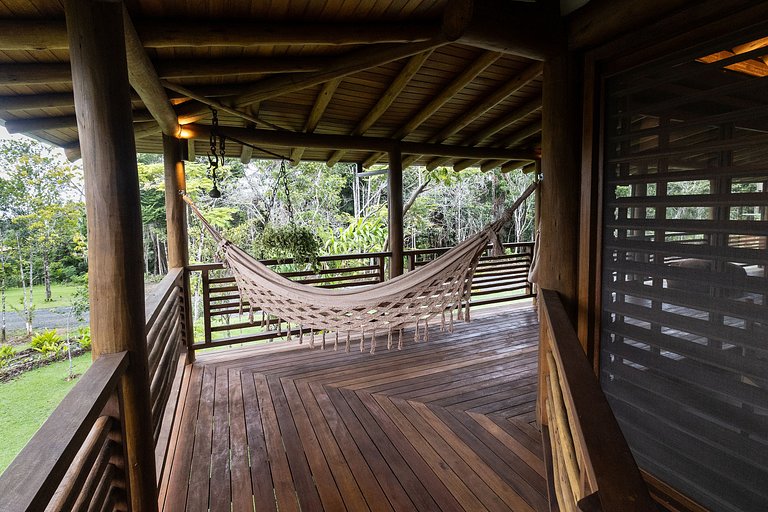 Bah179 - Villa integrada al bosque y vista al mar.