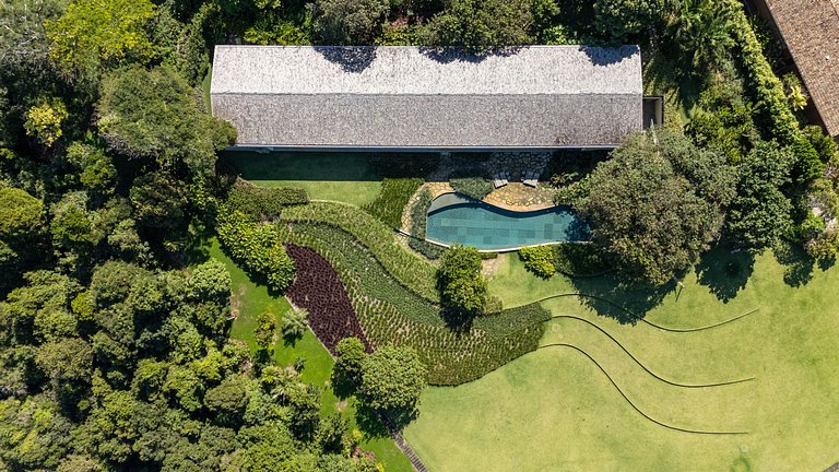 Bah005 – Luxury Design Villa in Trancoso