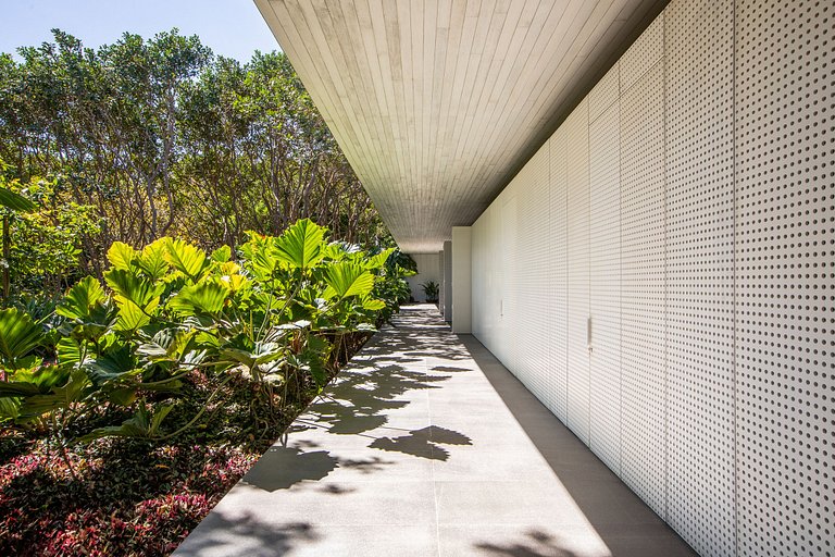 Bah005 – Luxury Design Villa in Trancoso