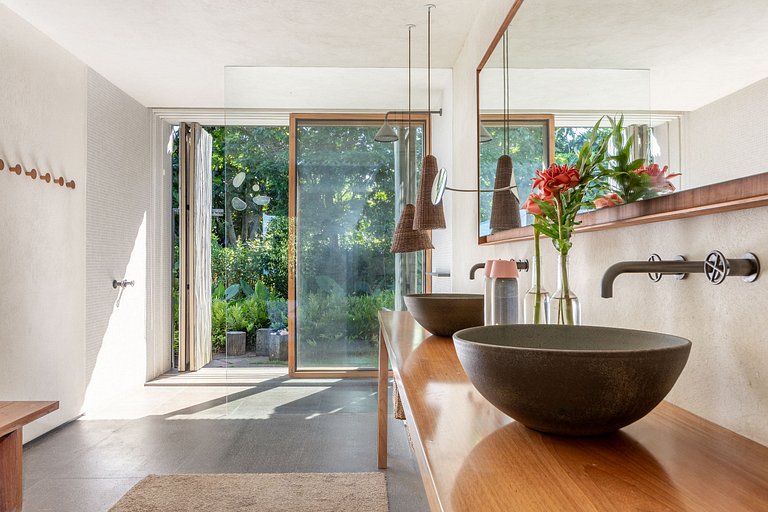Bah005 – Luxury Design Villa in Trancoso