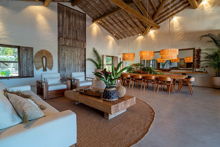 Bah074 - Imposing house over Trancoso River valley