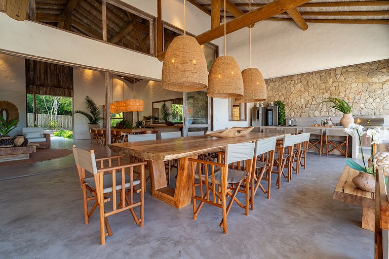 Bah074 - Imposing house over Trancoso River valley