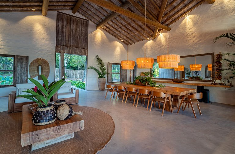 Bah074 - Imposing house over Trancoso River valley