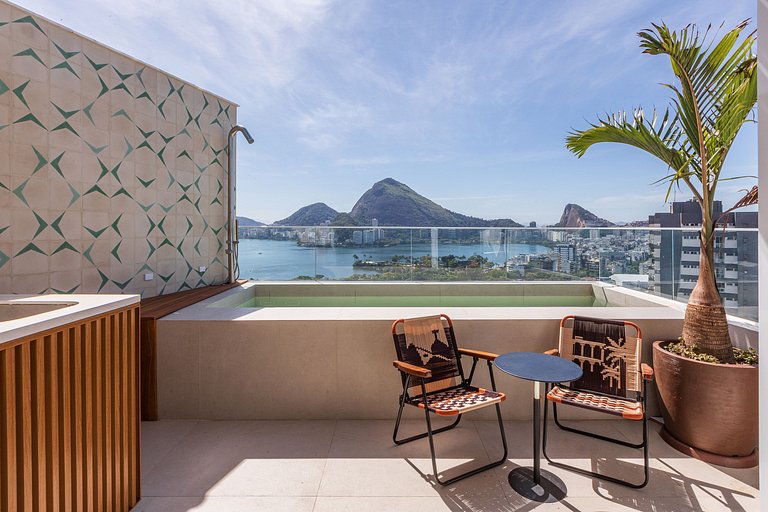Rio008 - Penthouse for rent in Leblon
