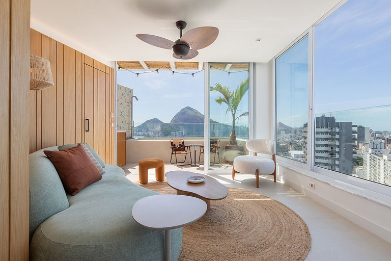 Rio008 - Penthouse for rent in Leblon