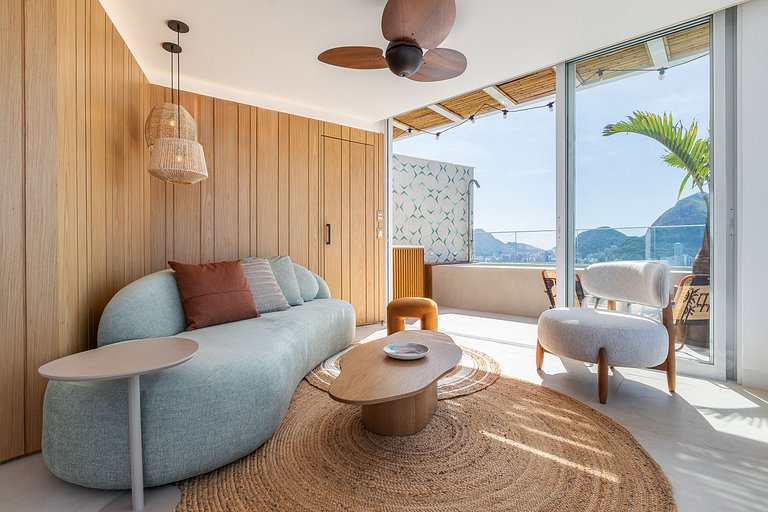 Rio008 - Penthouse for rent in Leblon