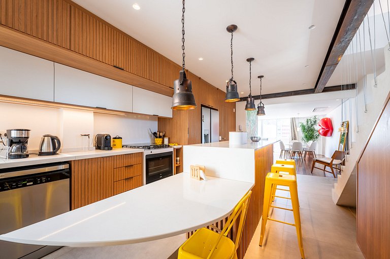 Rio210 – Penthouse dúplex de 3 dormitorios en alquiler a med