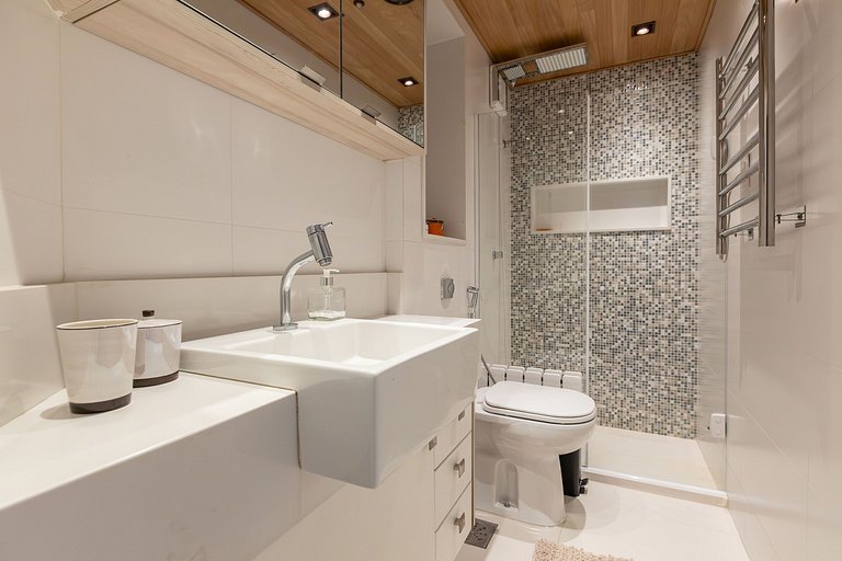 Rio025 - Stunning Beachfront Villa in Joatinga