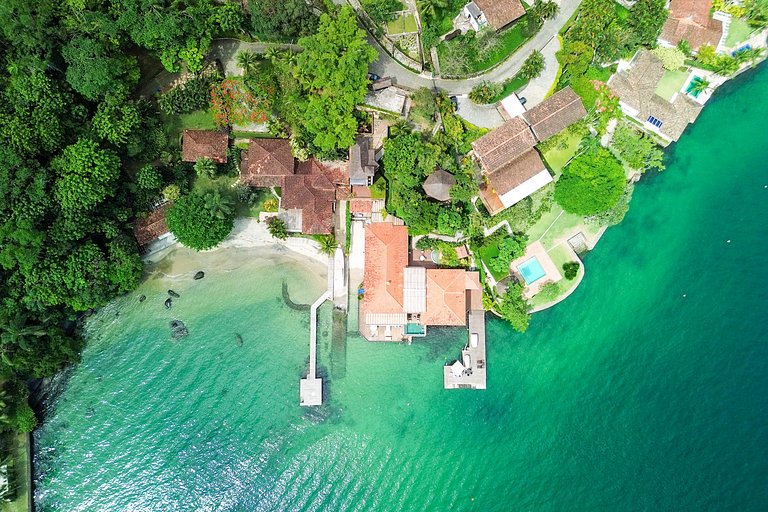 Ang064 - Luxury oceanfront villa in Angra os Reis
