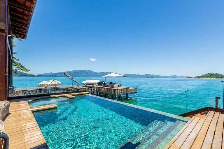 Ang064 - Maison de luxe en bord de mer à Angra dos Reis