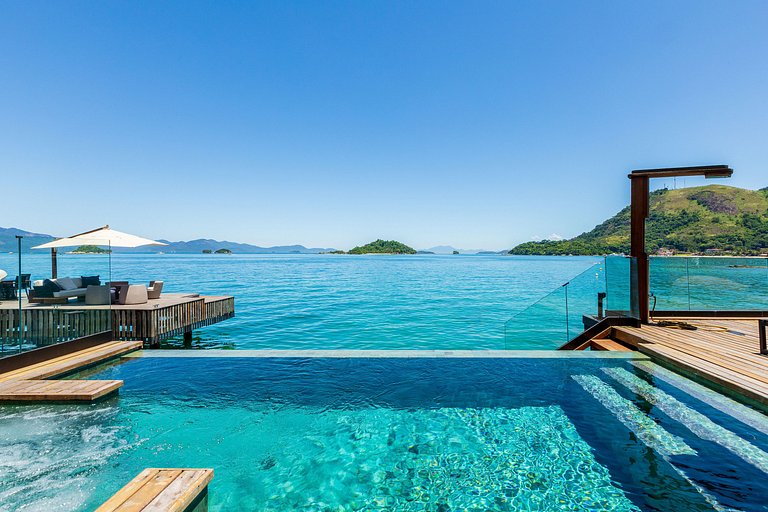 Ang064 - Maison de luxe en bord de mer à Angra dos Reis