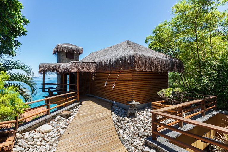 Ang064 - Maison de luxe en bord de mer à Angra dos Reis