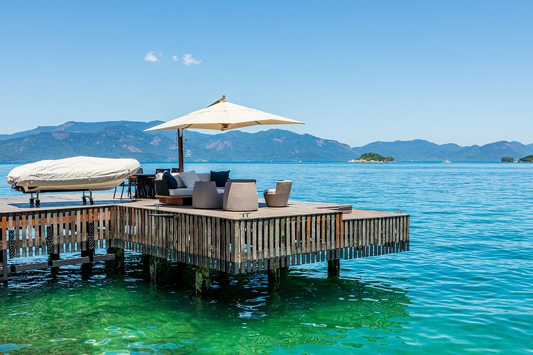 Ang064 - Luxury oceanfront villa in Angra os Reis