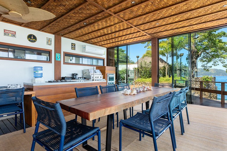 Ang064 - Luxury oceanfront villa in Angra os Reis