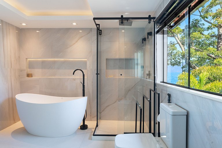 Ang064 - Maison de luxe en bord de mer à Angra dos Reis