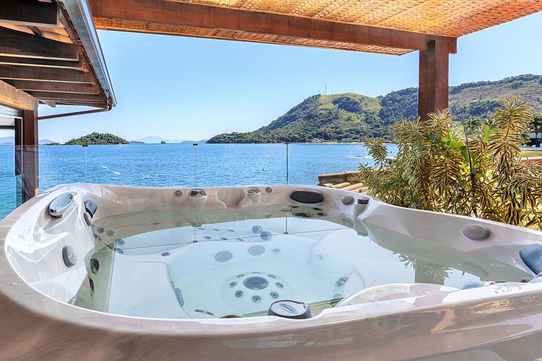 Ang064 - Maison de luxe en bord de mer à Angra dos Reis