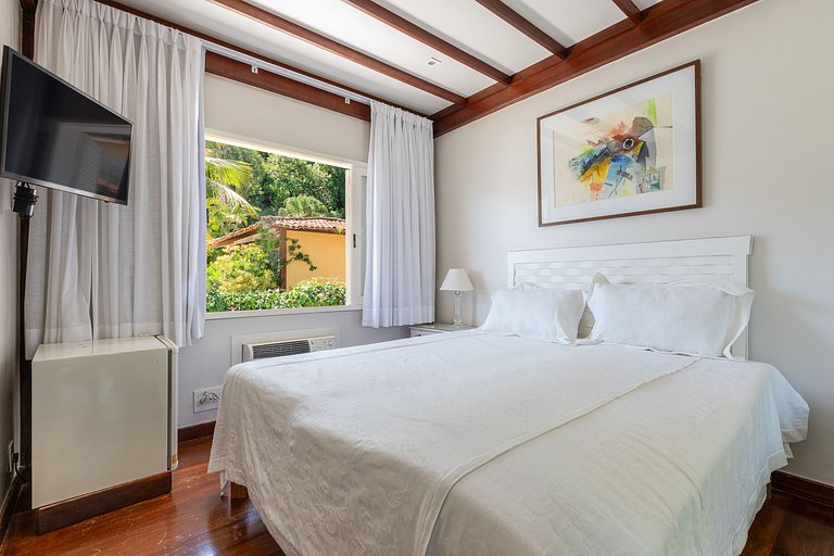 Ang064 - Maison de luxe en bord de mer à Angra dos Reis