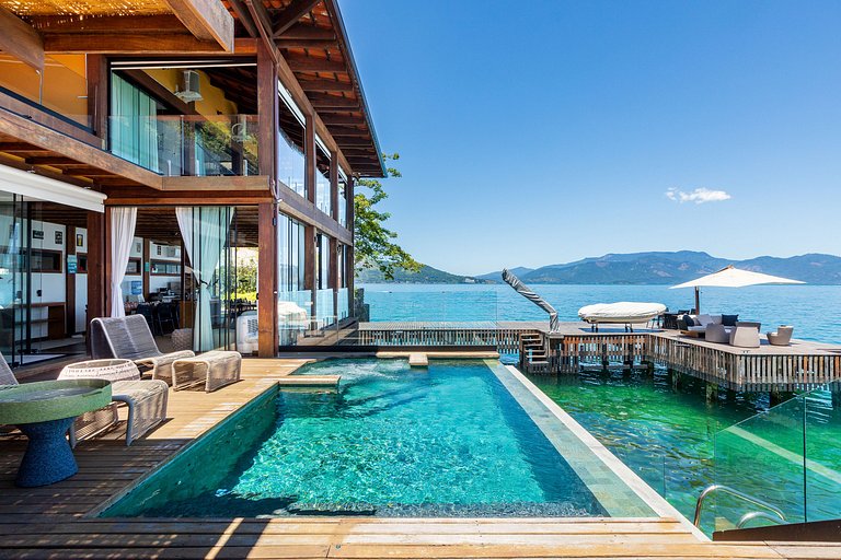 Ang064 - Luxury oceanfront villa in Angra os Reis