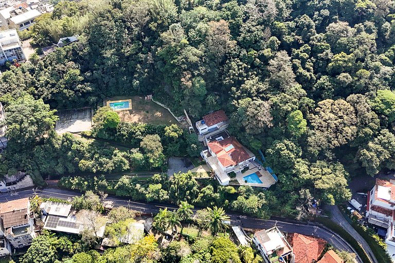 Rio096 - Linda Mansion con 6 dormitorios en Santa Teresa