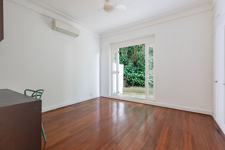 Rio096 - Linda Mansão de 6 quartos em Santa Teresa