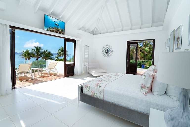 Aia004 – Elegant seafront villa in Little Harbour in Anguill