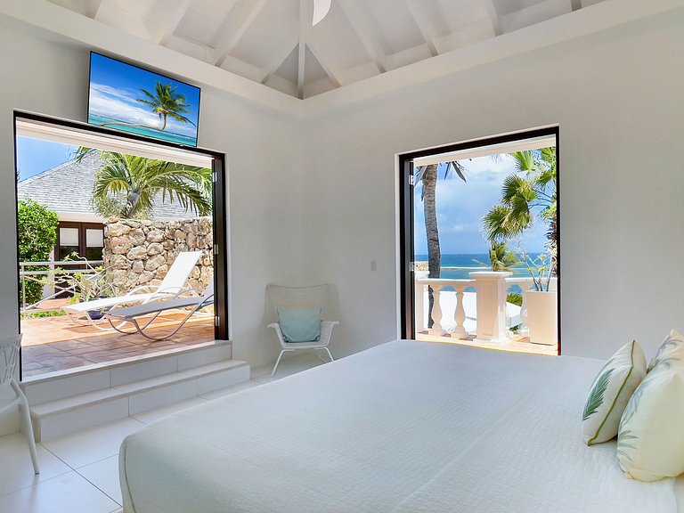 Aia004 – Elegant seafront villa in Little Harbour in Anguill
