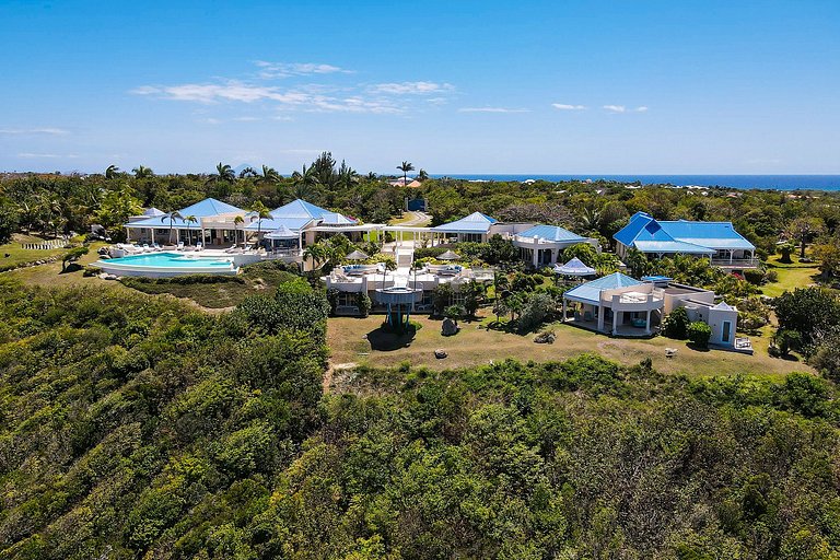 Sxm001 – Cliffside oceanview villa in Terres Basses
