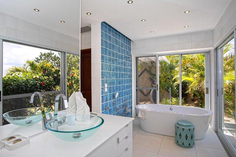 Sxm001 – Cliffside oceanview villa in Terres Basses
