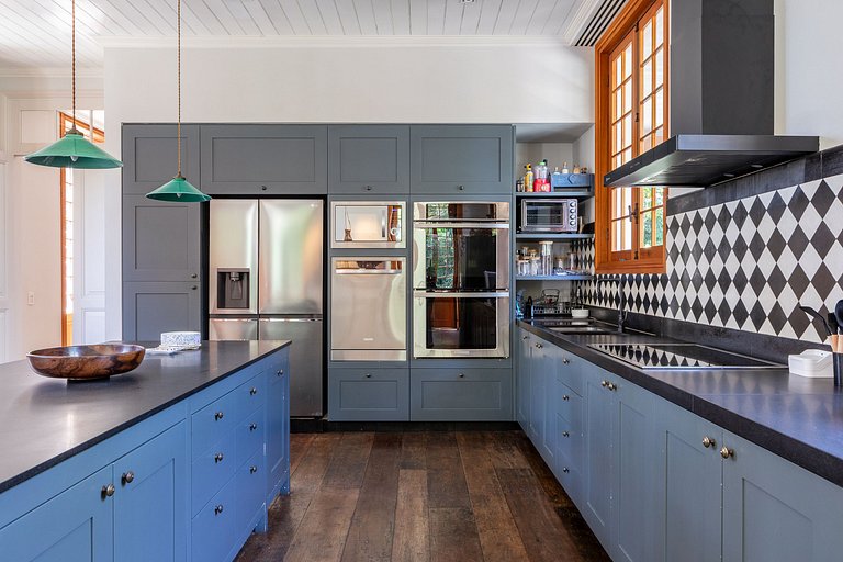 Rio013 - Vende-se imóvel histórico no Jardim Botânico