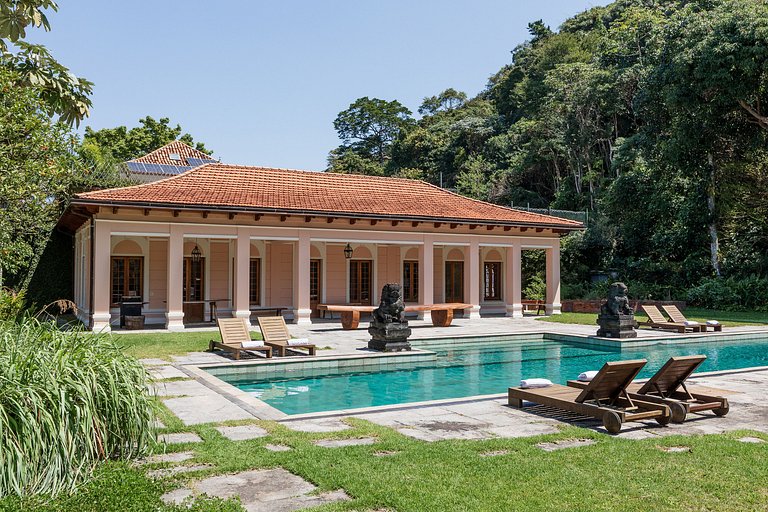 Rio013 - Luxury mansion with pool in Rio
