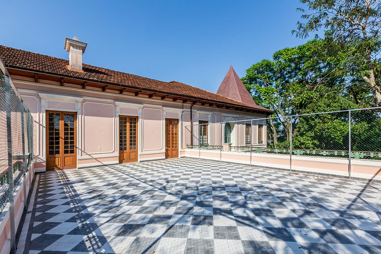 Rio013 - Vende-se imóvel histórico no Jardim Botânico