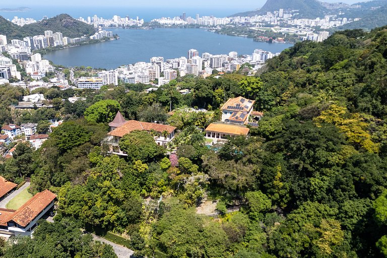 Rio013 - Luxury mansion with pool in Rio