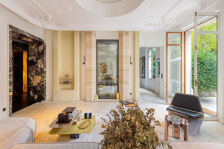 Par051 - Luxury apartment with garden Avenue Foch