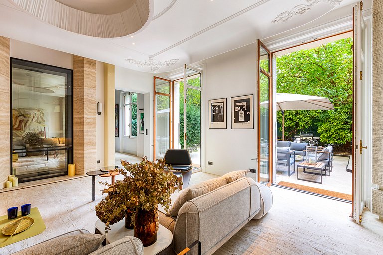 Par051 - Appartement luxueux avec jardin privé