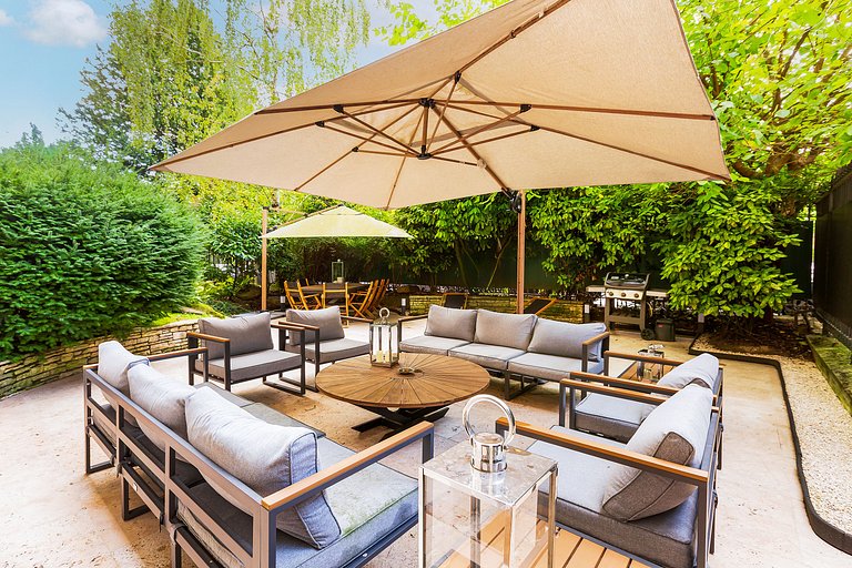 Par051 - Appartement luxueux avec jardin privé