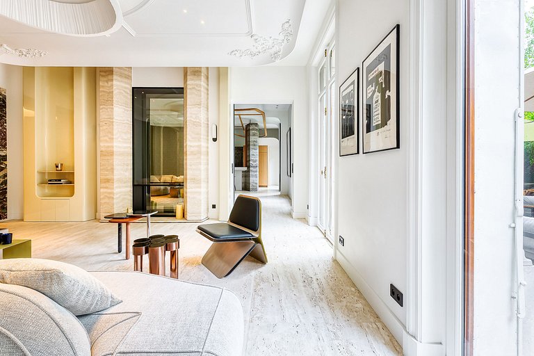 Par051 - Appartement luxueux avec jardin privé