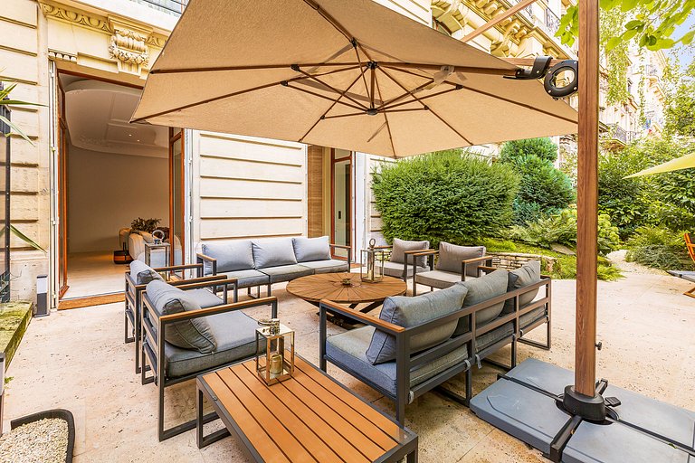 Par051 - Luxury apartment with garden Avenue Foch