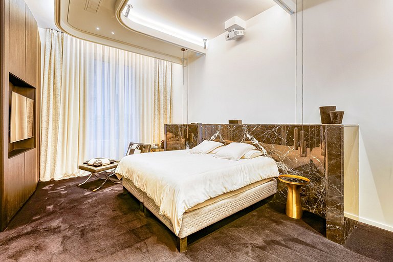 Par051 - Luxury apartment with garden Avenue Foch