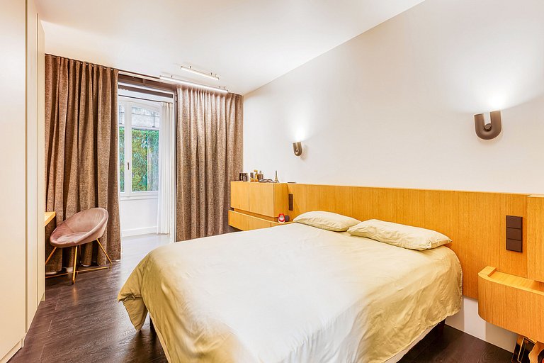 Par051 - Luxury apartment with garden Avenue Foch