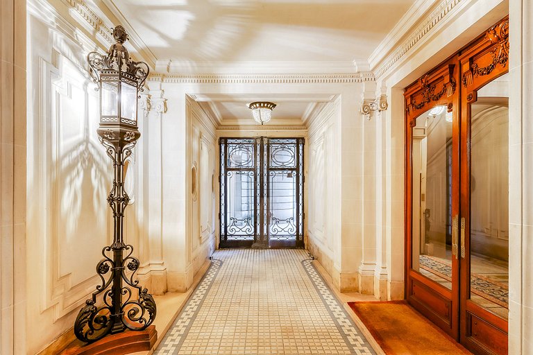 Par051 - Luxury apartment with garden Avenue Foch