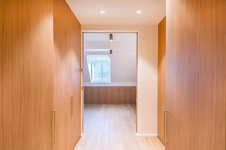 Par291 - Amazing 5 bedroom duplex in Triangle d'Or