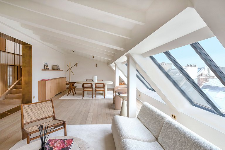 Par291 - Amazing 5 bedroom duplex in Triangle d'Or