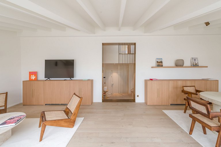 Par291 - Magnifique duplex dans le Triangle d'Or